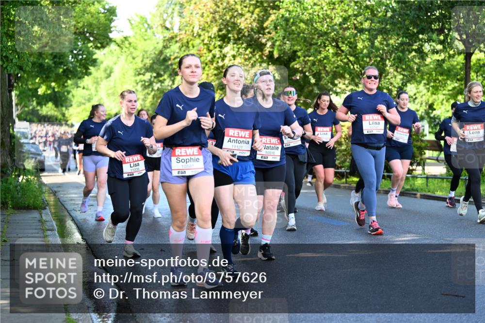 14.06.2026 - REWE Women's Run Dr. Thomas Lammeyer http://msf.ph/oto/9757626 14.06.2026 09:21:35 Laufen 11235, 57, 10581, 7, 57, 11121, 10516, 7, 10747, 10670 meine-sportfotos.de