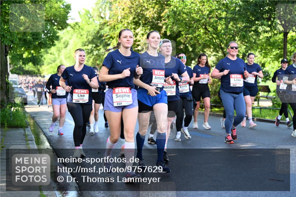 14.06.2026 - REWE Women's Run Dr. Thomas Lammeyer http://msf.ph/oto/9757629 14.06.2026 09:21:35 Laufen 11235, 10581, 11121, 7, 10516, 637, 10747, 57 meine-sportfotos.de