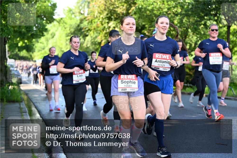 14.06.2026 - REWE Women's Run Dr. Thomas Lammeyer http://msf.ph/oto/9757638 14.06.2026 09:21:36 Laufen 0, 11121, 10747, 11235, 57, 10581, 7 meine-sportfotos.de