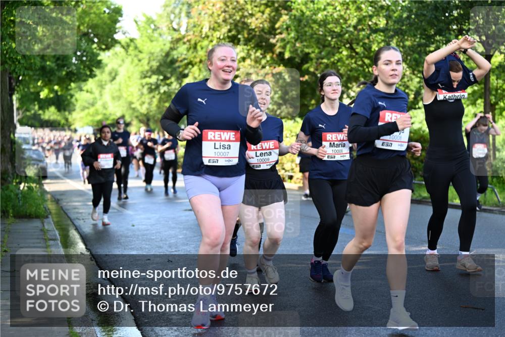 14.06.2026 - REWE Women's Run Dr. Thomas Lammeyer http://msf.ph/oto/9757672 14.06.2026 09:21:39 Laufen 10007, 7, 10009, 7, 10006, 7, 10008, 75 meine-sportfotos.de