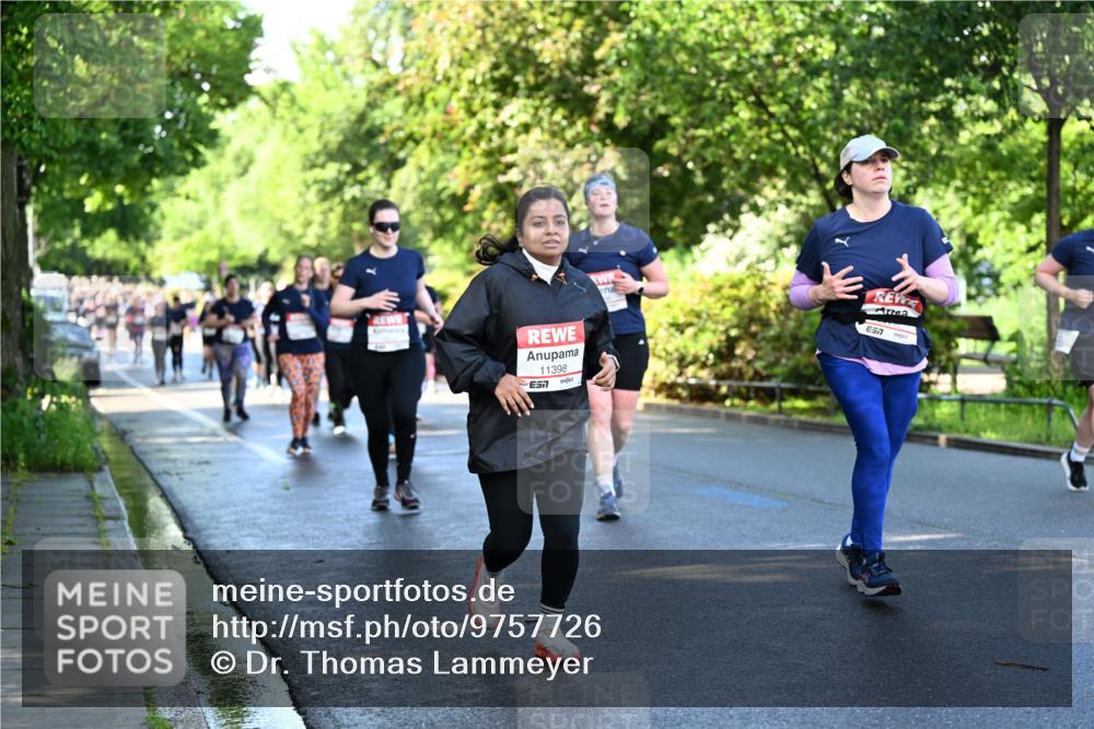 14.06.2026 - REWE Women's Run Dr. Thomas Lammeyer http://msf.ph/oto/9757726 14.06.2026 09:21:42 Laufen 11398, 7, 7 meine-sportfotos.de
