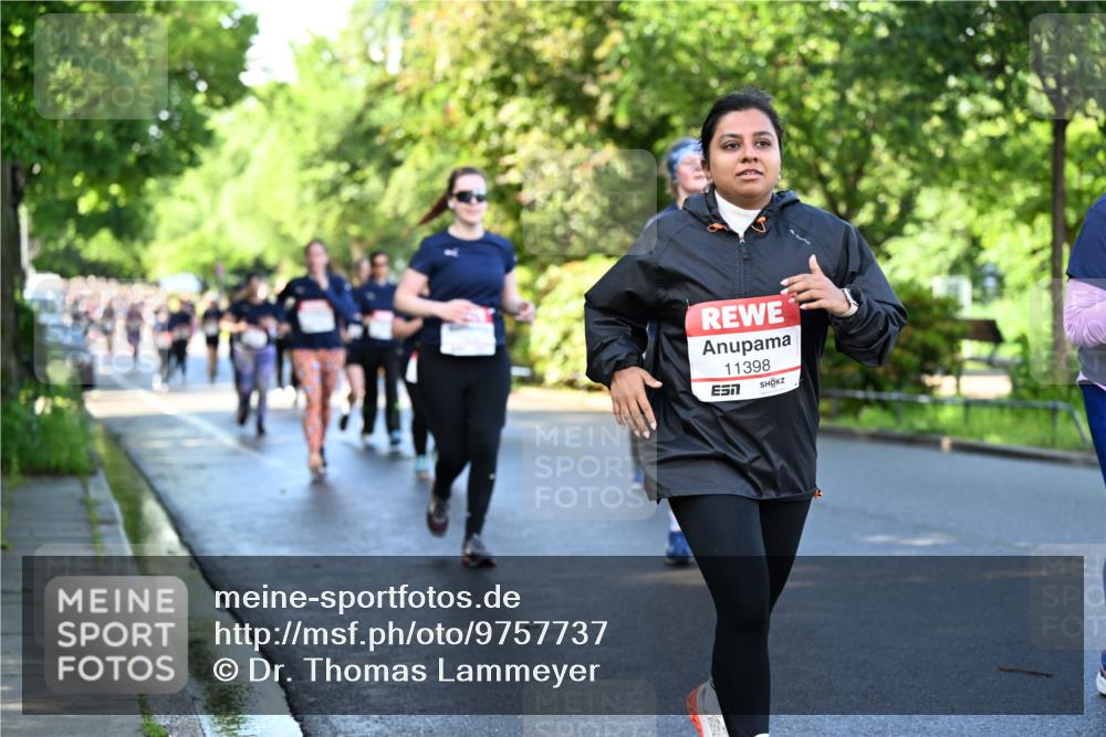 14.06.2026 - REWE Women's Run Dr. Thomas Lammeyer http://msf.ph/oto/9757737 14.06.2026 09:21:43 Laufen 11398 meine-sportfotos.de