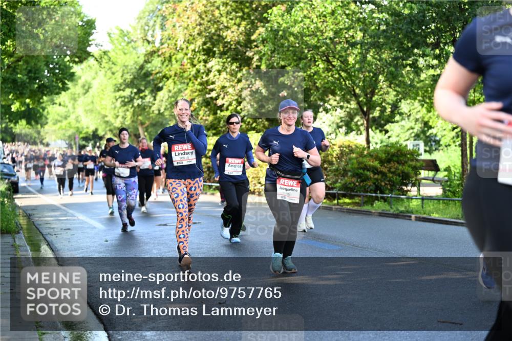 14.06.2026 - REWE Women's Run Dr. Thomas Lammeyer http://msf.ph/oto/9757765 14.06.2026 09:21:46 Laufen 10515, 11251 meine-sportfotos.de