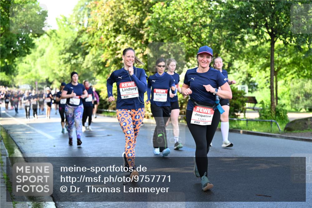 14.06.2026 - REWE Women's Run Dr. Thomas Lammeyer http://msf.ph/oto/9757771 14.06.2026 09:21:46 Laufen 10515, 57, 11251, 7 meine-sportfotos.de