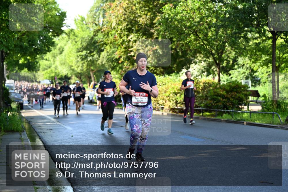 14.06.2026 - REWE Women's Run Dr. Thomas Lammeyer http://msf.ph/oto/9757796 14.06.2026 09:21:49 Laufen 11525 meine-sportfotos.de