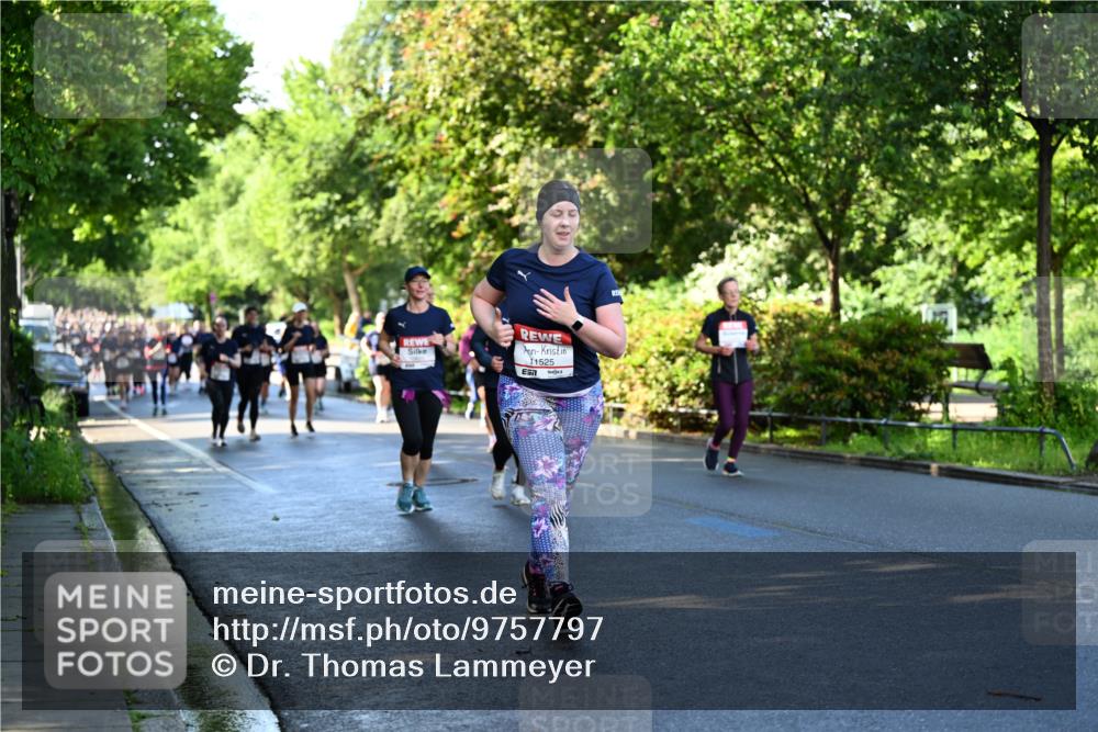 14.06.2026 - REWE Women's Run Dr. Thomas Lammeyer http://msf.ph/oto/9757797 14.06.2026 09:21:49 Laufen 11525 meine-sportfotos.de