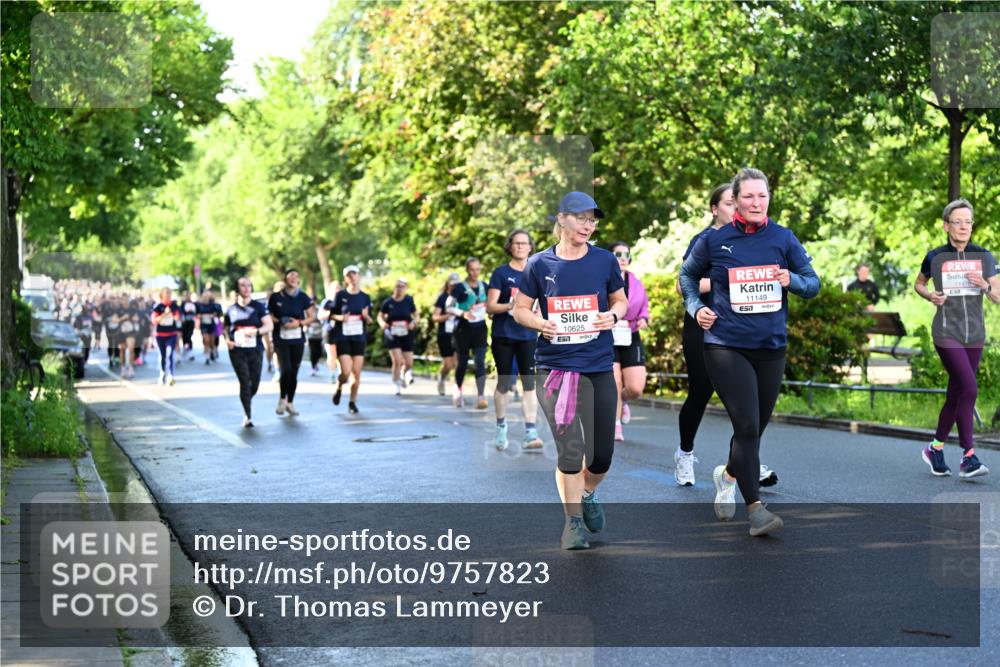 14.06.2026 - REWE Women's Run Dr. Thomas Lammeyer http://msf.ph/oto/9757823 14.06.2026 09:21:51 Laufen 10625, 11149, 57 meine-sportfotos.de