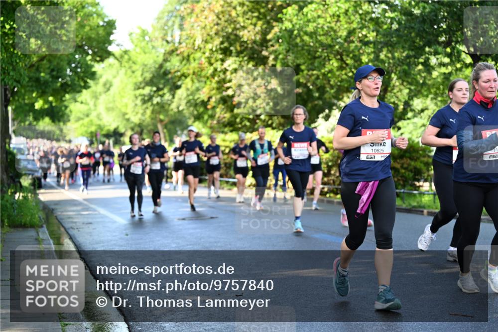 14.06.2026 - REWE Women's Run Dr. Thomas Lammeyer http://msf.ph/oto/9757840 14.06.2026 09:21:52 Laufen 10625, 7 meine-sportfotos.de