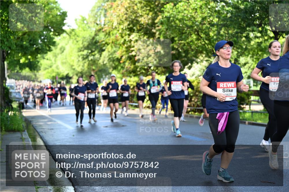 14.06.2026 - REWE Women's Run Dr. Thomas Lammeyer http://msf.ph/oto/9757842 14.06.2026 09:21:52 Laufen 0625, 107 meine-sportfotos.de