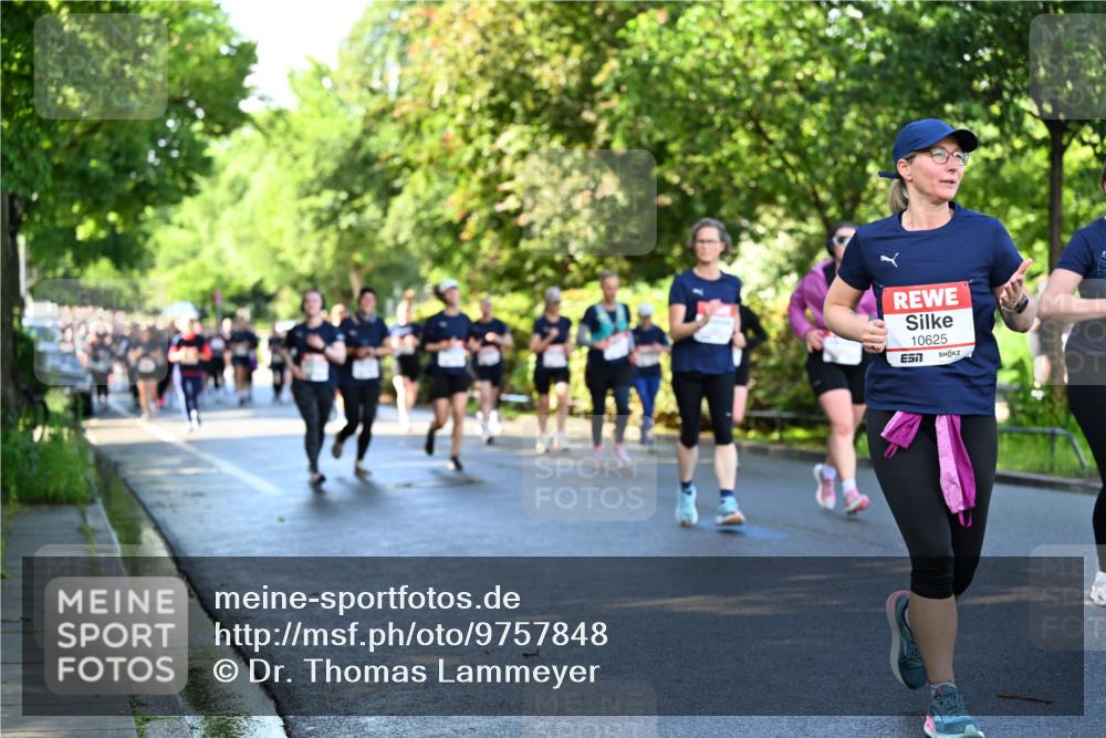 14.06.2026 - REWE Women's Run Dr. Thomas Lammeyer http://msf.ph/oto/9757848 14.06.2026 09:21:53 Laufen 10625 meine-sportfotos.de