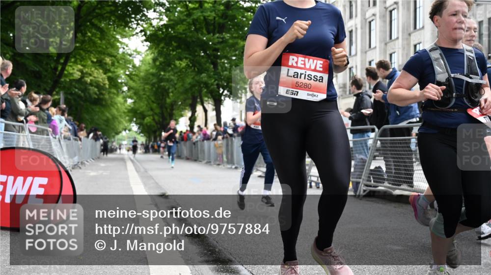 14.06.2026 - REWE Women's Run J. Mangold http://msf.ph/oto/9757884 14.06.2026 10:57:21 Ziel 5255, 5280, 5381, 5396, 5712, 5778, 5904, 5905 meine-sportfotos.de
