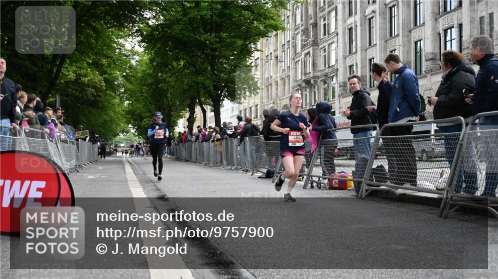 14.06.2026 - REWE Women's Run J. Mangold http://msf.ph/oto/9757900 14.06.2026 10:57:29 Ziel 5394, 5598, 5905 meine-sportfotos.de