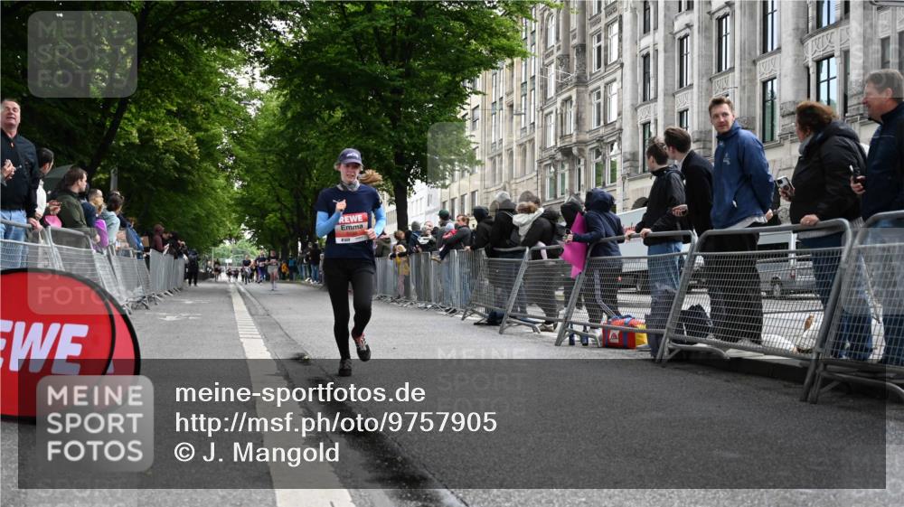 14.06.2026 - REWE Women's Run J. Mangold http://msf.ph/oto/9757905 14.06.2026 10:57:31 Ziel 5394, 5598 meine-sportfotos.de