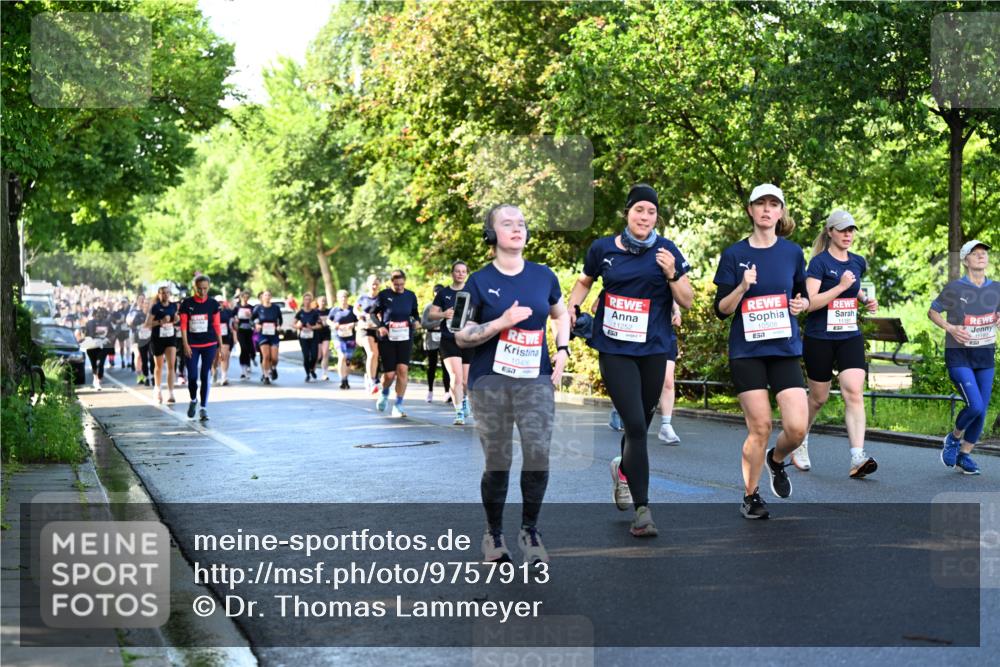 14.06.2026 - REWE Women's Run Dr. Thomas Lammeyer http://msf.ph/oto/9757913 14.06.2026 09:21:57 Laufen 10406, 11252, 10508, 57, 11181, 11180 meine-sportfotos.de