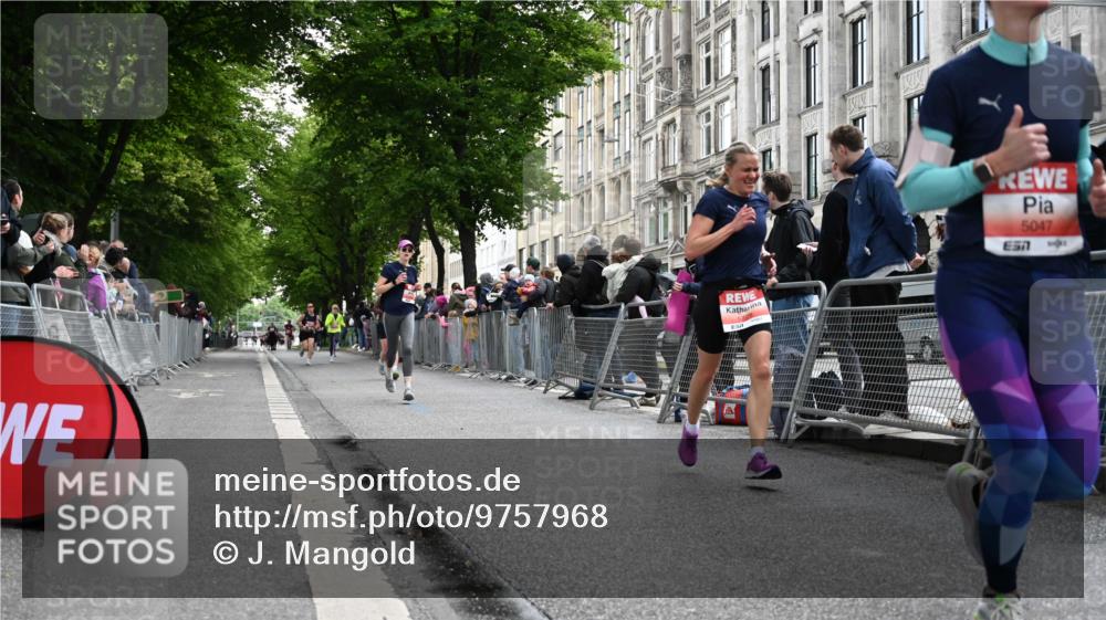 14.06.2026 - REWE Women's Run J. Mangold http://msf.ph/oto/9757968 14.06.2026 10:57:48 Ziel 5047, 5132, 5505, 5581, 5661, 5686, 5729 meine-sportfotos.de