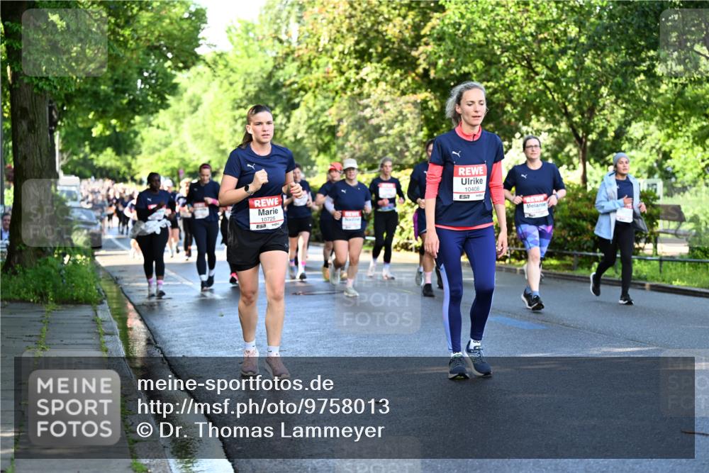 14.06.2026 - REWE Women's Run Dr. Thomas Lammeyer http://msf.ph/oto/9758013 14.06.2026 09:22:06 Laufen 10725, 7, 10408 meine-sportfotos.de