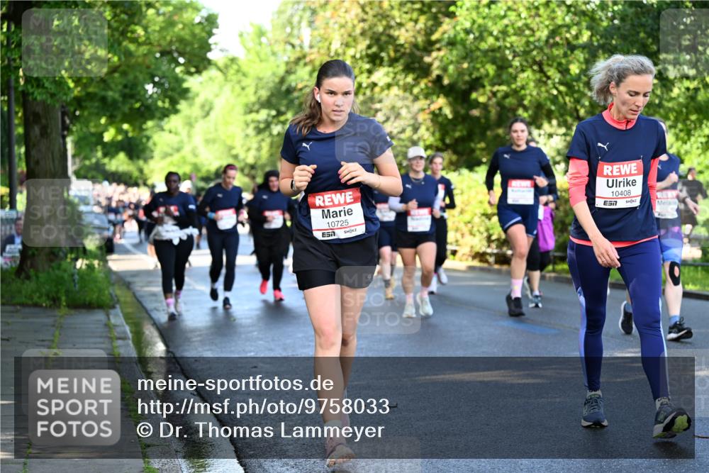 14.06.2026 - REWE Women's Run Dr. Thomas Lammeyer http://msf.ph/oto/9758033 14.06.2026 09:22:07 Laufen 10725, 7, 10408, 7 meine-sportfotos.de