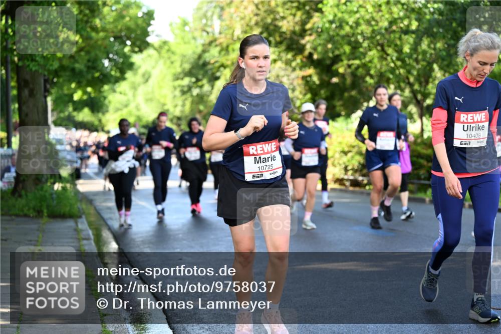 14.06.2026 - REWE Women's Run Dr. Thomas Lammeyer http://msf.ph/oto/9758037 14.06.2026 09:22:07 Laufen 10725, 7, 10408, 7 meine-sportfotos.de