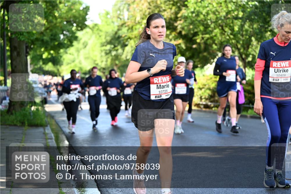 14.06.2026 - REWE Women's Run Dr. Thomas Lammeyer http://msf.ph/oto/9758039 14.06.2026 09:22:07 Laufen 10725, 7, 10408, 7 meine-sportfotos.de