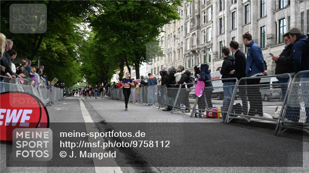 14.06.2026 - REWE Women's Run J. Mangold http://msf.ph/oto/9758112 14.06.2026 10:58:22 Ziel 5086, 5713, 5980 meine-sportfotos.de