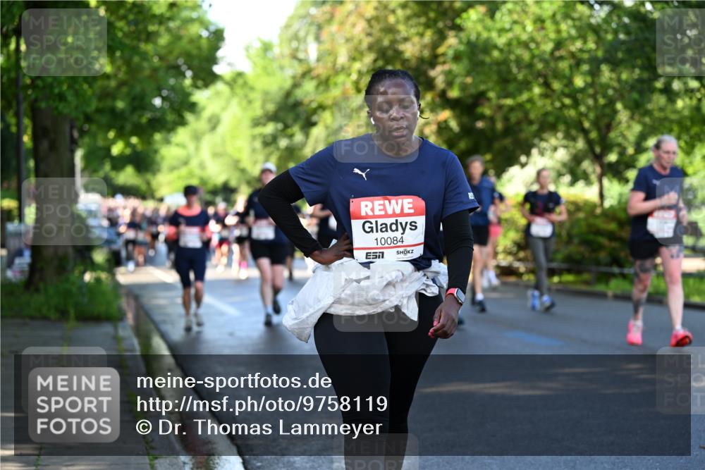 14.06.2026 - REWE Women's Run Dr. Thomas Lammeyer http://msf.ph/oto/9758119 14.06.2026 09:22:13 Laufen 10084 meine-sportfotos.de