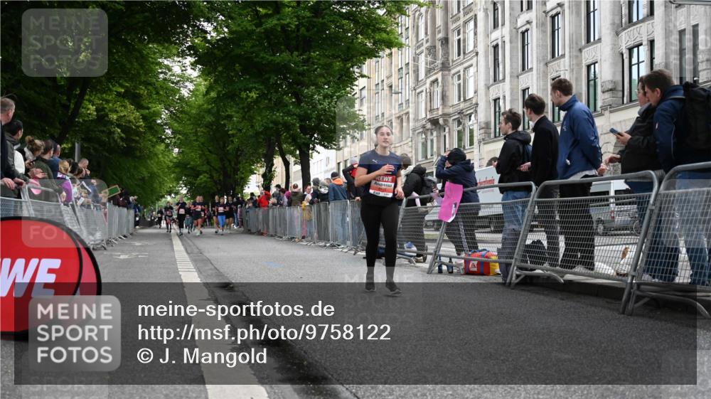 14.06.2026 - REWE Women's Run J. Mangold http://msf.ph/oto/9758122 14.06.2026 10:58:24 Ziel 5086, 5713 meine-sportfotos.de