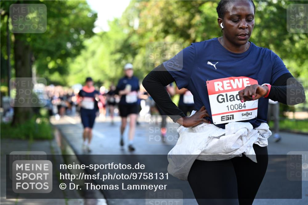 14.06.2026 - REWE Women's Run Dr. Thomas Lammeyer http://msf.ph/oto/9758131 14.06.2026 09:22:14 Laufen 10084 meine-sportfotos.de