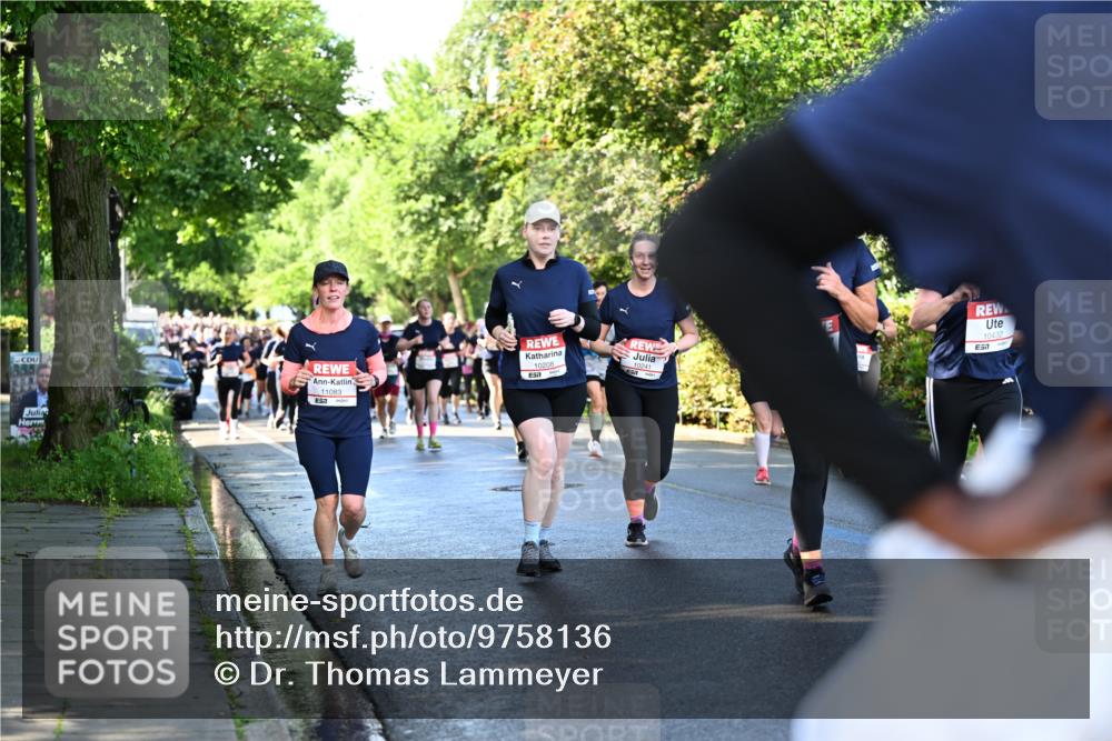 14.06.2026 - REWE Women's Run Dr. Thomas Lammeyer http://msf.ph/oto/9758136 14.06.2026 09:22:15 Laufen 11083, 10208, 10241, 10432, 57 meine-sportfotos.de