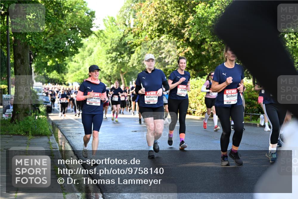 14.06.2026 - REWE Women's Run Dr. Thomas Lammeyer http://msf.ph/oto/9758140 14.06.2026 09:22:15 Laufen 11083, 57, 10208, 10171 meine-sportfotos.de