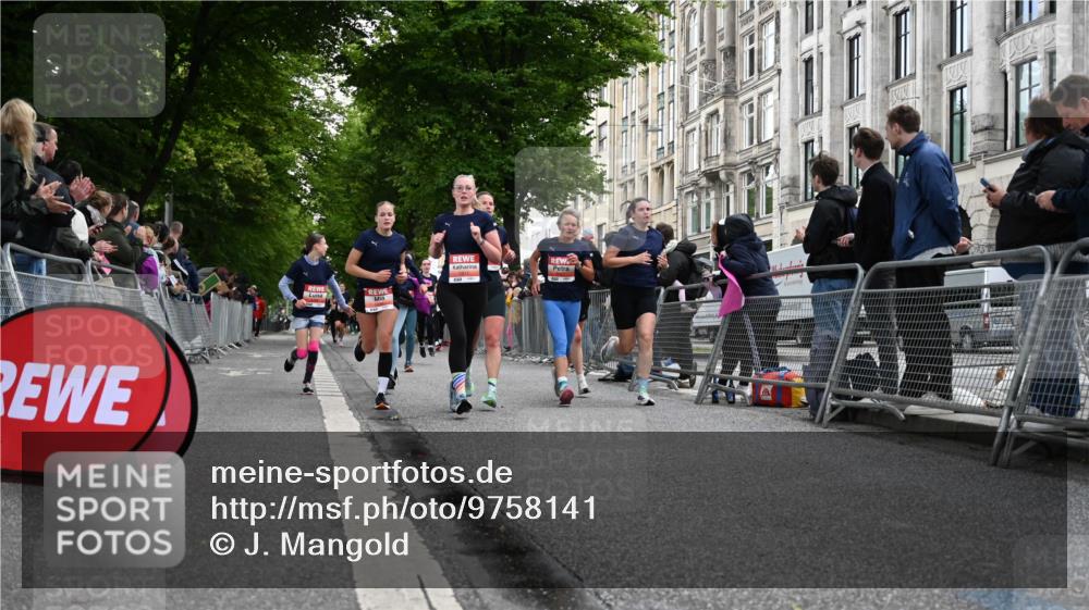 14.06.2026 - REWE Women's Run J. Mangold http://msf.ph/oto/9758141 14.06.2026 10:58:33 Ziel 5066, 5067, 5402, 5553, 5585, 5616, 5741, 5766, 5911, 6036 meine-sportfotos.de