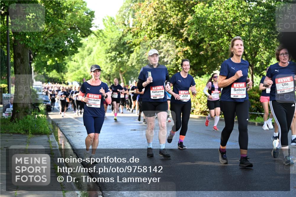 14.06.2026 - REWE Women's Run Dr. Thomas Lammeyer http://msf.ph/oto/9758142 14.06.2026 09:22:16 Laufen 8851, 11083, 10208, 10241, 10171, 7, 10432, 657 meine-sportfotos.de
