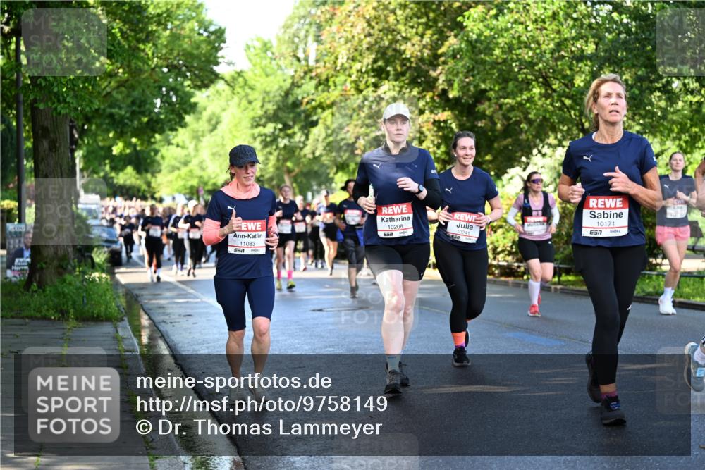14.06.2026 - REWE Women's Run Dr. Thomas Lammeyer http://msf.ph/oto/9758149 14.06.2026 09:22:16 Laufen 11083, 7, 10208, 7, 10241, 10171, 7 meine-sportfotos.de