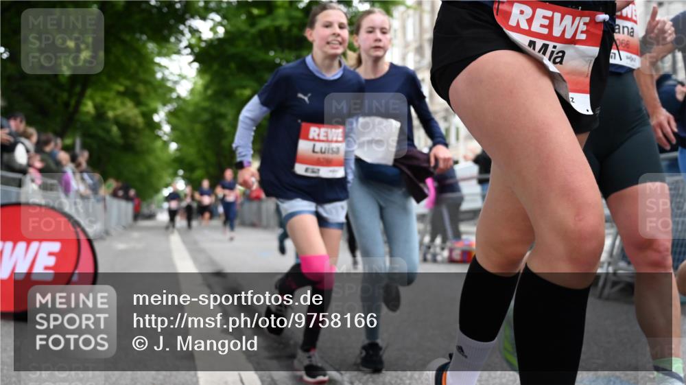14.06.2026 - REWE Women's Run J. Mangold http://msf.ph/oto/9758166 14.06.2026 10:58:35 Ziel 5066, 5067, 5142, 5144, 5154, 5226, 5402, 5553, 5585, 5616, 5741, 5766, 5911, 6036 meine-sportfotos.de