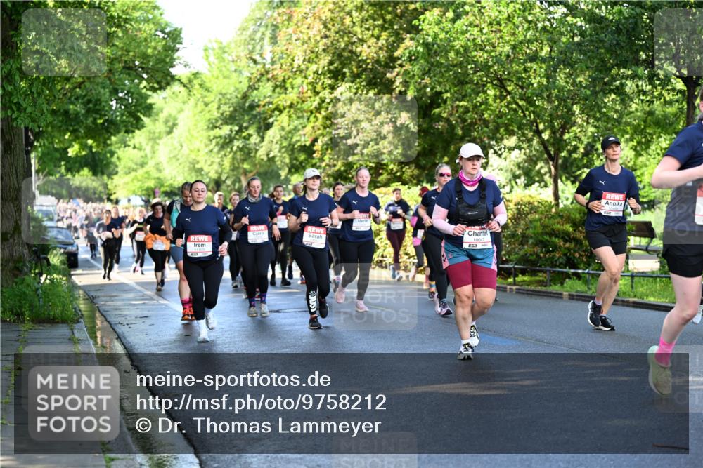 14.06.2026 - REWE Women's Run Dr. Thomas Lammeyer http://msf.ph/oto/9758212 14.06.2026 09:22:23 Laufen 11159, 10047, 657 meine-sportfotos.de