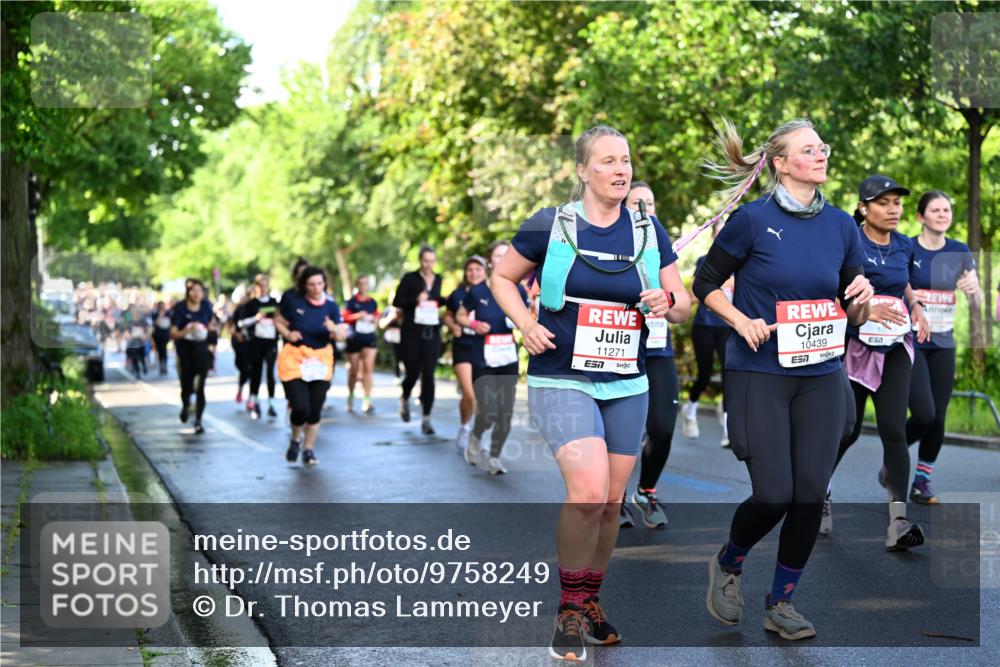 14.06.2026 - REWE Women's Run Dr. Thomas Lammeyer http://msf.ph/oto/9758249 14.06.2026 09:22:27 Laufen 11271, 7, 10439, 10 meine-sportfotos.de