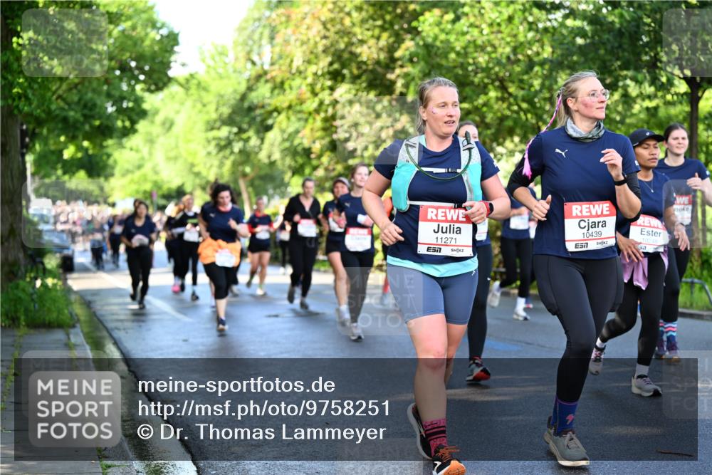 14.06.2026 - REWE Women's Run Dr. Thomas Lammeyer http://msf.ph/oto/9758251 14.06.2026 09:22:27 Laufen 11271, 7, 10439, 10248, 577 meine-sportfotos.de
