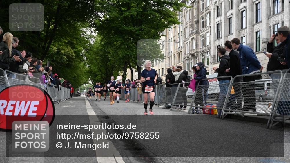14.06.2026 - REWE Women's Run J. Mangold http://msf.ph/oto/9758255 14.06.2026 10:58:55 Ziel 5095, 5731, 6056 meine-sportfotos.de
