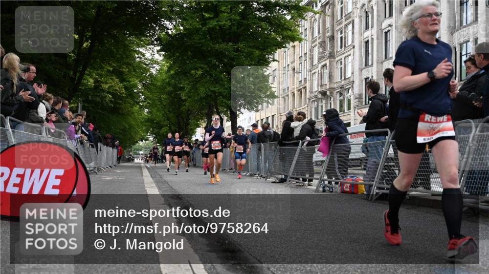 14.06.2026 - REWE Women's Run J. Mangold http://msf.ph/oto/9758264 14.06.2026 10:58:57 Ziel 5095, 5172, 5337, 5635, 5731, 6011, 6020, 6054, 6056 meine-sportfotos.de
