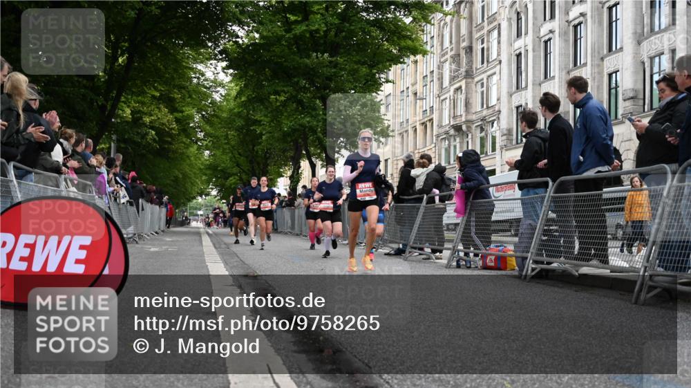 14.06.2026 - REWE Women's Run J. Mangold http://msf.ph/oto/9758265 14.06.2026 10:58:59 Ziel 5095, 5172, 5337, 5635, 5731, 6011, 6020, 6054, 6056 meine-sportfotos.de