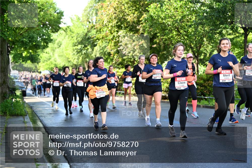 14.06.2026 - REWE Women's Run Dr. Thomas Lammeyer http://msf.ph/oto/9758270 14.06.2026 09:22:29 Laufen 10036, 10748, 11486, 57, 10903, 1101 meine-sportfotos.de