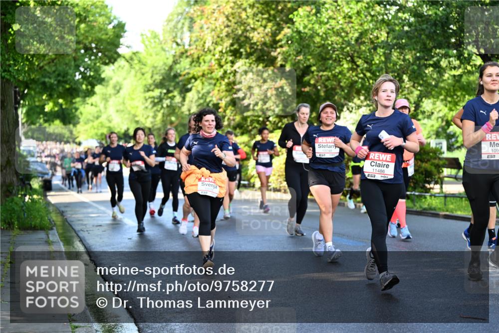 14.06.2026 - REWE Women's Run Dr. Thomas Lammeyer http://msf.ph/oto/9758277 14.06.2026 09:22:30 Laufen 10748, 11486, 57, 1090 meine-sportfotos.de