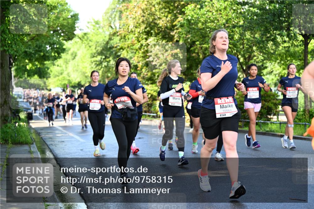 14.06.2026 - REWE Women's Run Dr. Thomas Lammeyer http://msf.ph/oto/9758315 14.06.2026 09:22:33 Laufen 10564, 7 meine-sportfotos.de