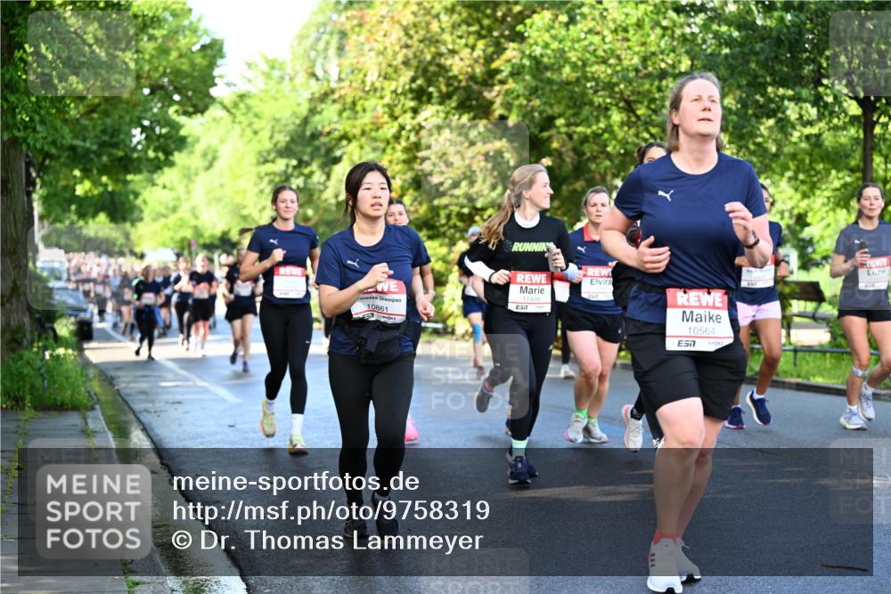 14.06.2026 - REWE Women's Run Dr. Thomas Lammeyer http://msf.ph/oto/9758319 14.06.2026 09:22:33 Laufen 10861, 11498, 10564, 7 meine-sportfotos.de