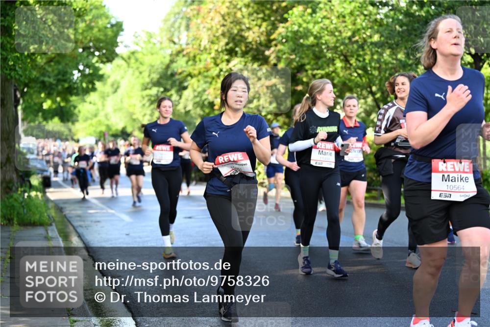 14.06.2026 - REWE Women's Run Dr. Thomas Lammeyer http://msf.ph/oto/9758326 14.06.2026 09:22:33 Laufen 981, 11498, 10564, 7 meine-sportfotos.de
