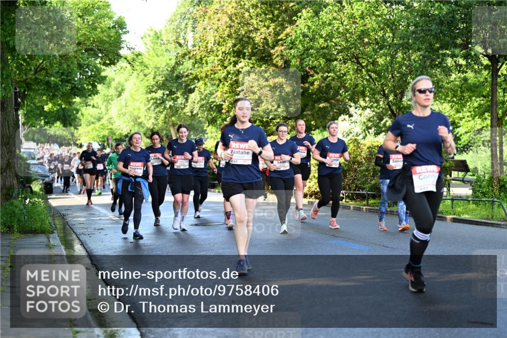 14.06.2026 - REWE Women's Run Dr. Thomas Lammeyer http://msf.ph/oto/9758406 14.06.2026 09:22:39 Laufen 10702 meine-sportfotos.de