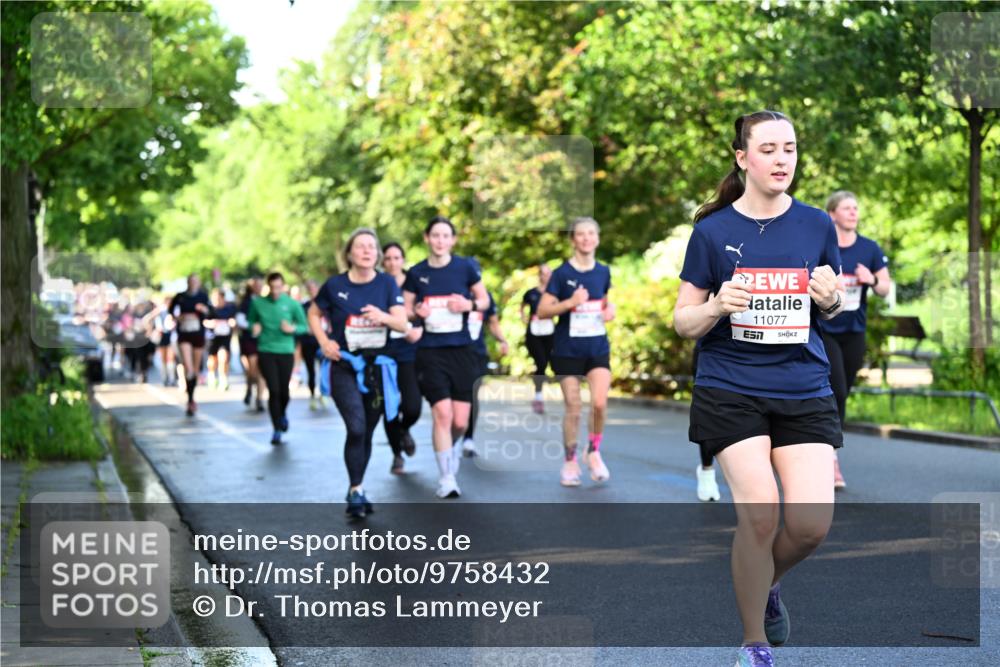 14.06.2026 - REWE Women's Run Dr. Thomas Lammeyer http://msf.ph/oto/9758432 14.06.2026 09:22:40 Laufen 11077, 57 meine-sportfotos.de