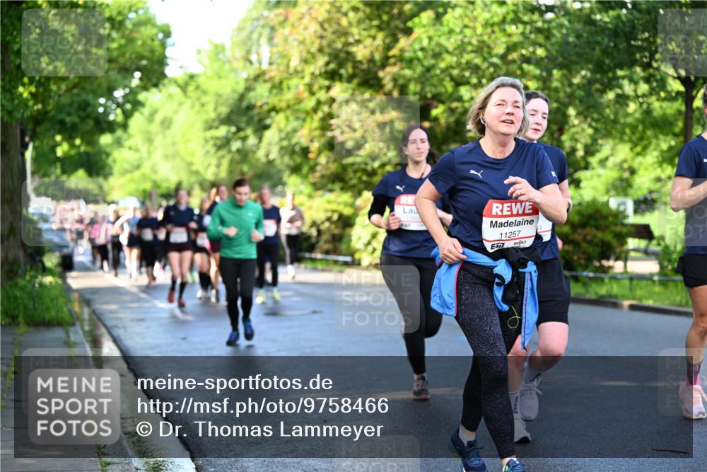 14.06.2026 - REWE Women's Run Dr. Thomas Lammeyer http://msf.ph/oto/9758466 14.06.2026 09:22:43 Laufen 11257, 377 meine-sportfotos.de