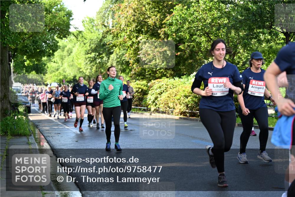 14.06.2026 - REWE Women's Run Dr. Thomas Lammeyer http://msf.ph/oto/9758477 14.06.2026 09:22:44 Laufen 10955, 517, 10143 meine-sportfotos.de