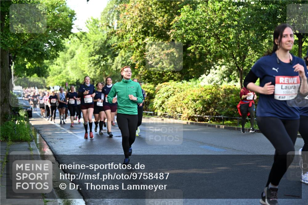 14.06.2026 - REWE Women's Run Dr. Thomas Lammeyer http://msf.ph/oto/9758487 14.06.2026 09:22:44 Laufen 10955 meine-sportfotos.de