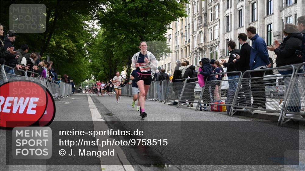 14.06.2026 - REWE Women's Run J. Mangold http://msf.ph/oto/9758515 14.06.2026 10:59:37 Ziel 5094, 5217, 5258, 5569, 5873, 5886, 6030, 6031 meine-sportfotos.de